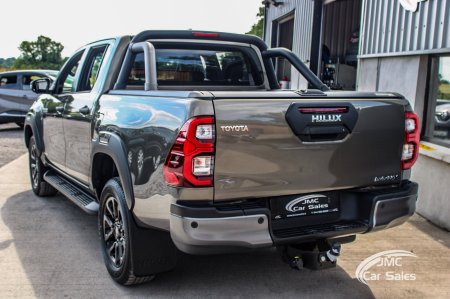 2026 Toyota Hilux - photo 13