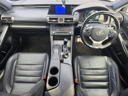 2016 Lexus IS - photo 12