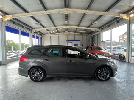 2016 Ford Focus - photo 4