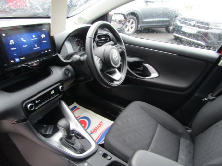 2025 Toyota Yaris - photo 10