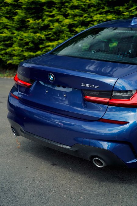 2022 BMW 3-Series - photo 21