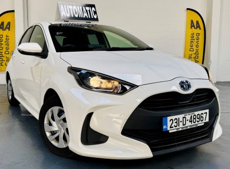 2023 Toyota Yaris Yaris Hybrid Luna