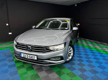 2022 Volkswagen Passat - photo 2