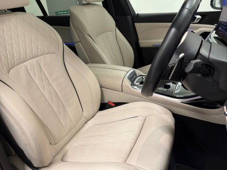 2023 BMW X7 - photo 12