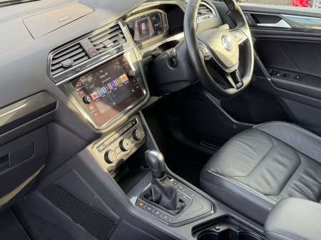 2020 Volkswagen Tiguan - photo 18