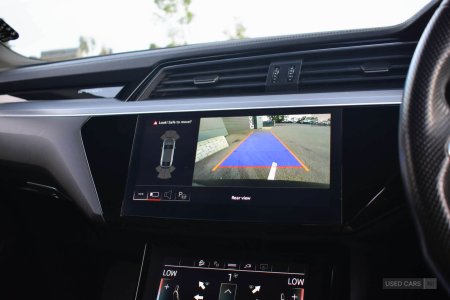 2022 Audi e-tron - photo 15