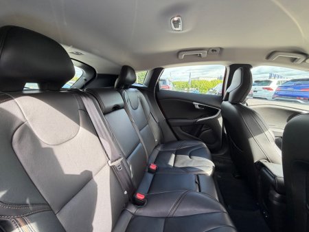 2019 Volvo V40 - photo 34