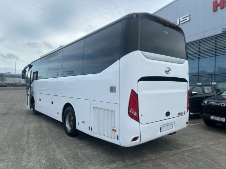 2017 Higer Super 9 - photo 3