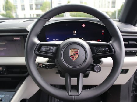2026 Porsche Macan - photo 10