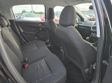 2018 Peugeot 208 - photo 10