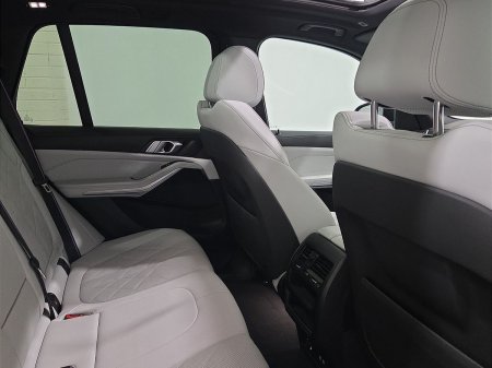 2025 BMW X5 - photo 22