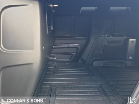 2024 Land Rover Defender - photo 5