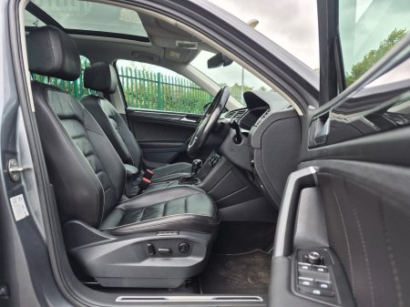 2020 Volkswagen Tiguan - photo 20