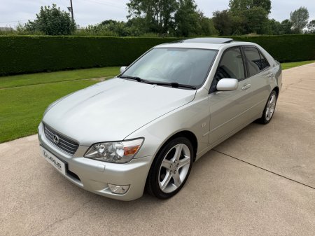 2002 Lexus IS
