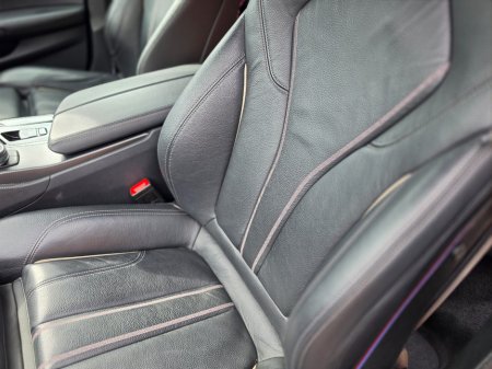 2022 BMW 5-Series - photo 36