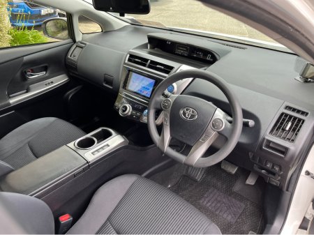 2015 Toyota Prius - photo 16