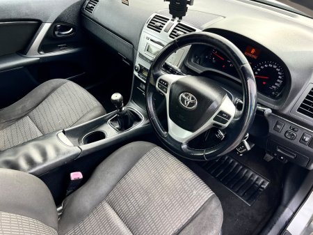 2012 Toyota Avensis - photo 2