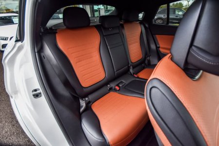 2025 Mercedes-Benz GLC - photo 15