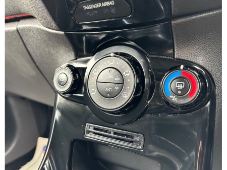 2016 Ford Fiesta - photo 14