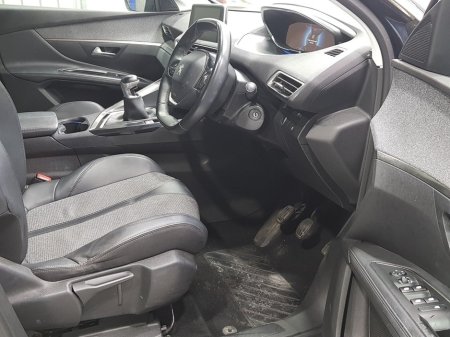 2019 Peugeot 5008 - photo 11