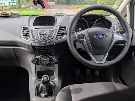 2016 Ford Fiesta - photo 9