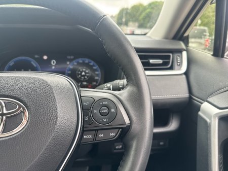 2025 Toyota RAV4 - photo 12