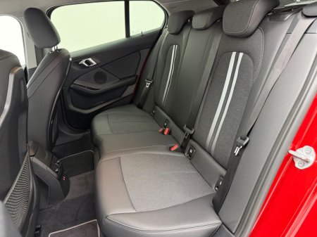 2024 BMW 1-Series - photo 17