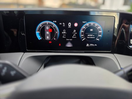 2025 Volkswagen Tiguan - photo 24