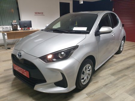 2021 Toyota Yaris - photo 8