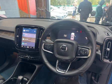 2023 Volvo XC40 - photo 10