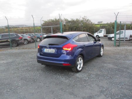 2017 Ford Focus - photo 2