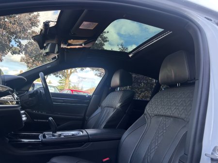 2017 BMW 7-Series - photo 12