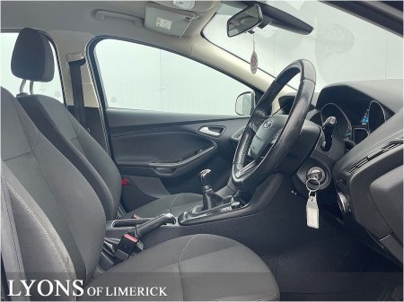 2017 Ford Focus - photo 3