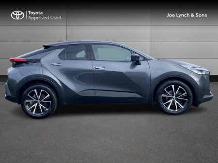 2024 Toyota C-HR - photo 3