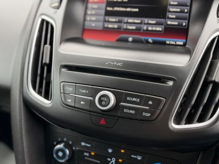 2016 Ford Focus - photo 8