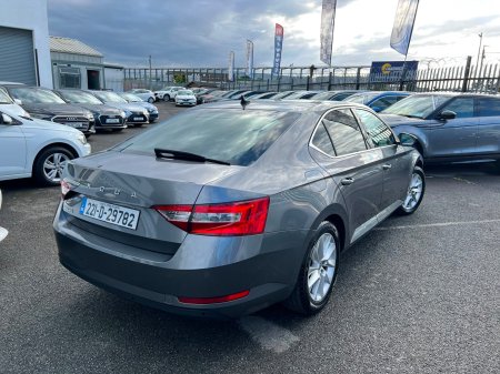 2022 Skoda Superb - photo 7
