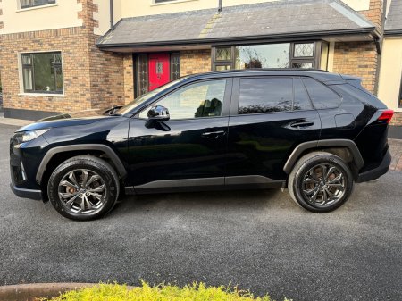 2024 Toyota RAV4 - photo 4
