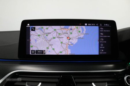 2022 BMW 5-Series - photo 27