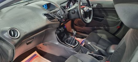 2014 Ford Fiesta - photo 11