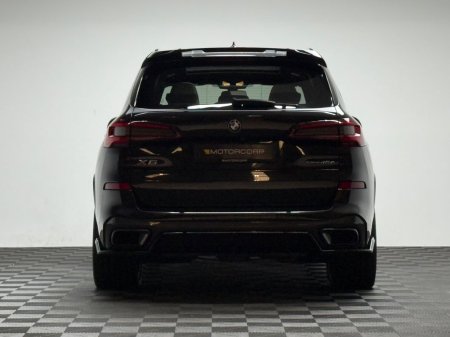 2021 BMW X5 - photo 6