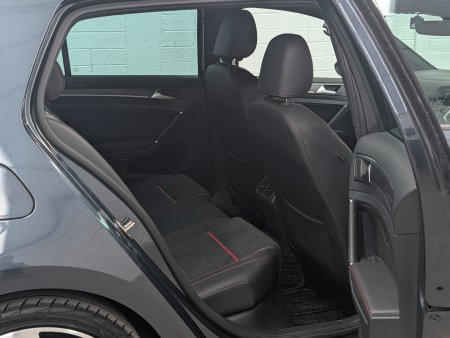 2017 Volkswagen Golf - photo 25