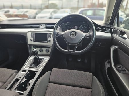 2016 Volkswagen Passat - photo 16
