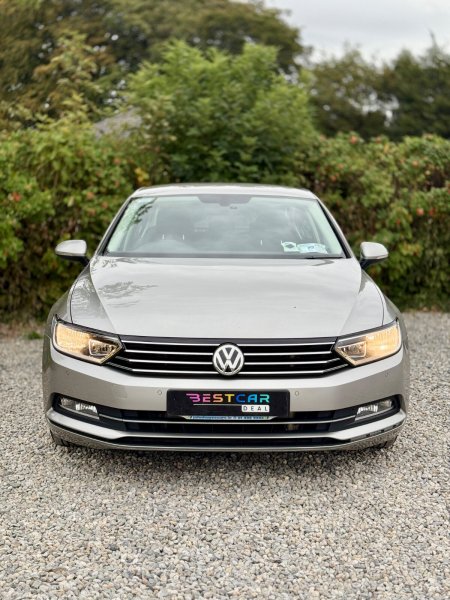 2015 Volkswagen Passat - photo 4
