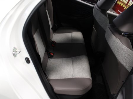 2021 Toyota Yaris - photo 29