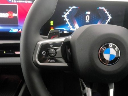 2025 BMW 5-Series - photo 17