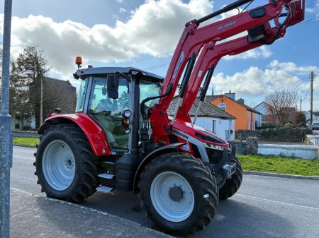 2026 Massey Ferguson 5S.125 - photo 3