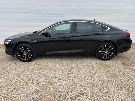 2022 Opel Insignia - photo 25