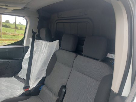 2020 Opel Combo - photo 25