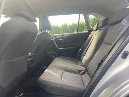 2021 Toyota RAV4 - photo 7