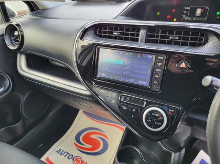 2020 Toyota Aqua - photo 25